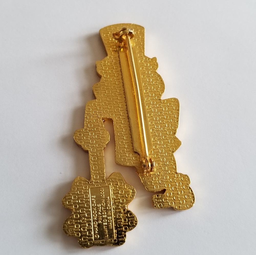 Relisted - Vintage Hard Rock Cafe pin 1999 St Patrick's Day LE 1000 Leprechaun - Picture 7 of 9